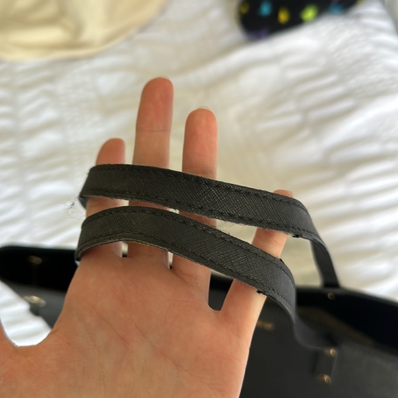 Michael Kors purse - Picture 5 of 9